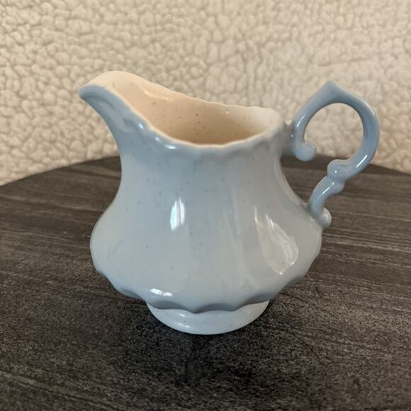 Vintage MCM Metlox Poppytrail Vernon True Blue Creamer Speckled Made In USA - Picture 1 of 7